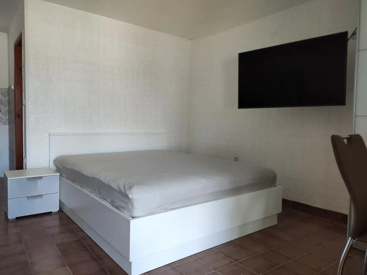 2 Minutes To The Beach With A Private Garden Apartment Crikvenica